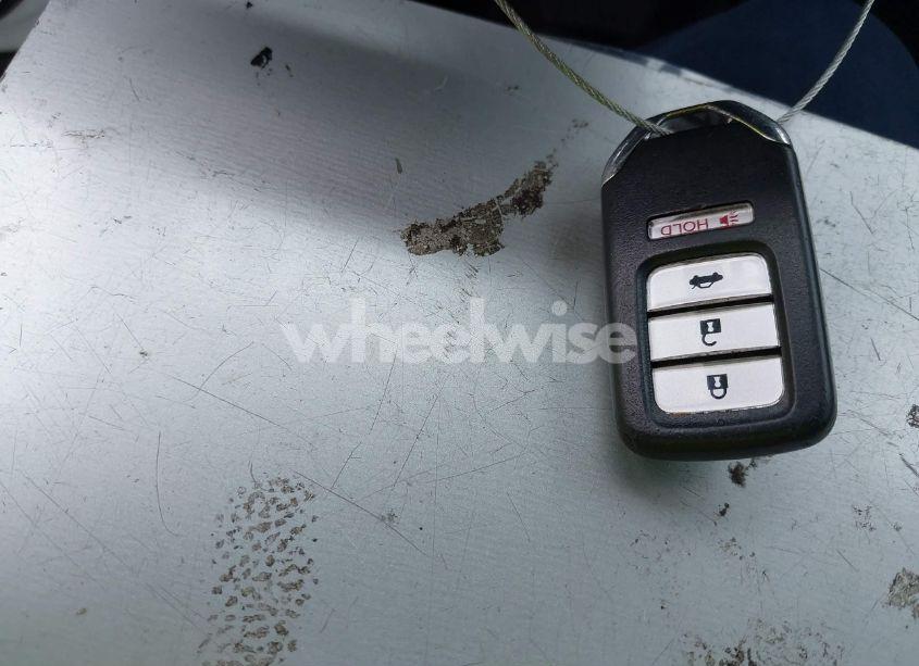 Photo 11 of 2015 Honda Accord EX-L (VIN 1HGCR2F82FA125453)