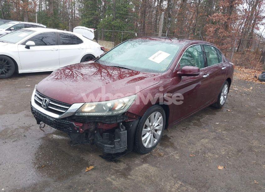 Photo 2 of 2015 Honda Accord EX-L (VIN 1HGCR2F82FA141300)