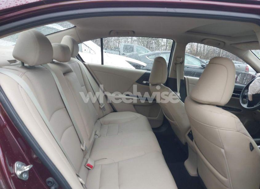 Photo 8 of 2015 Honda Accord EX-L (VIN 1HGCR2F82FA141300)