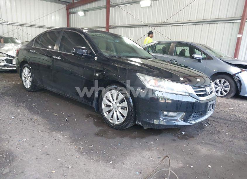 2015 Honda Accord EX-L (VIN 1HGCR2F82FA194479) main photo