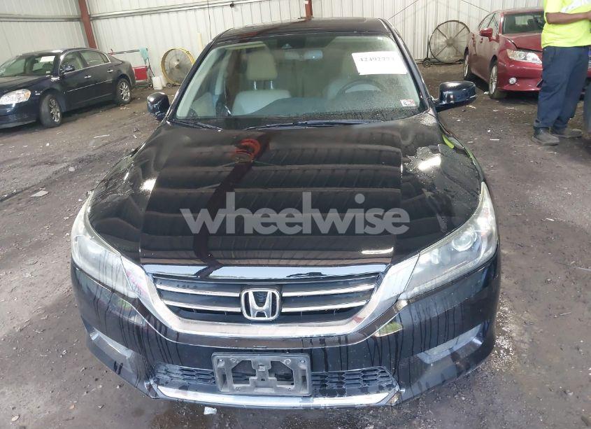 Photo 12 of 2015 Honda Accord EX-L (VIN 1HGCR2F82FA194479)