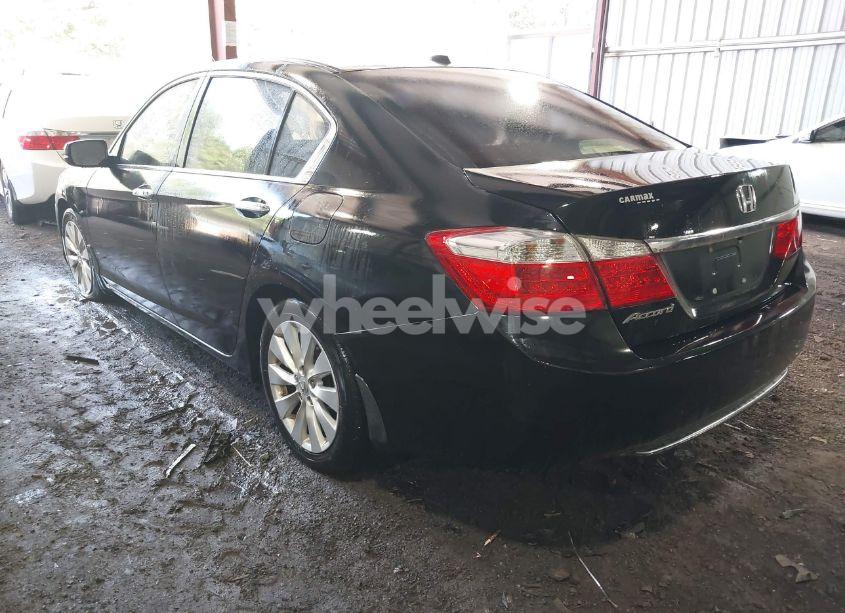 Photo 3 of 2015 Honda Accord EX-L (VIN 1HGCR2F82FA194479)