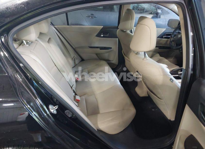 Photo 8 of 2015 Honda Accord EX-L (VIN 1HGCR2F82FA194479)