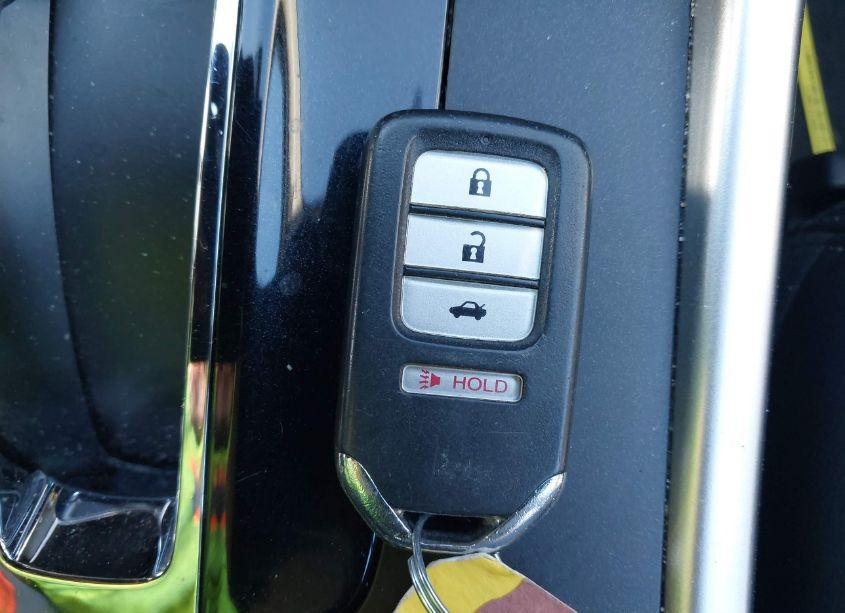 Photo 11 of 2015 Honda Accord EX-L (VIN 1HGCR2F82FA198497)