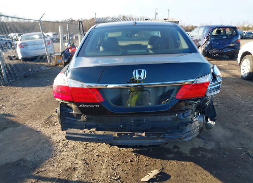 Photo 16 of 2015 Honda Accord EX-L (VIN 1HGCR2F82FA198497)