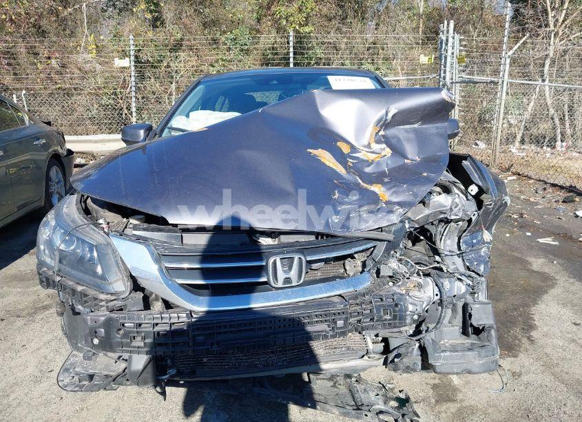 Photo 12 of 2015 Honda Accord EX-L (VIN 1HGCR2F82FA216187)