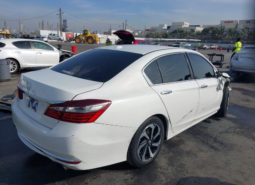 Photo 4 of 2016 Honda Accord EX-L (VIN 1HGCR2F82GA043577)