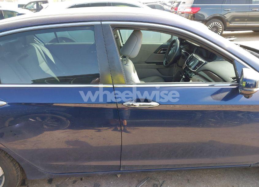 Photo 14 of 2016 Honda Accord EX-L (VIN 1HGCR2F82GA062498)