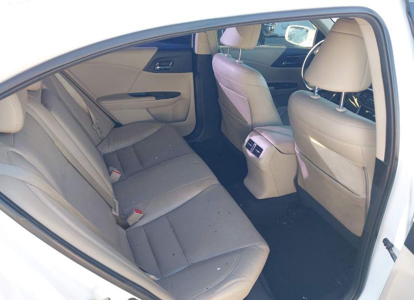 Photo 8 of 2016 Honda Accord EX-L (VIN 1HGCR2F82GA065644)