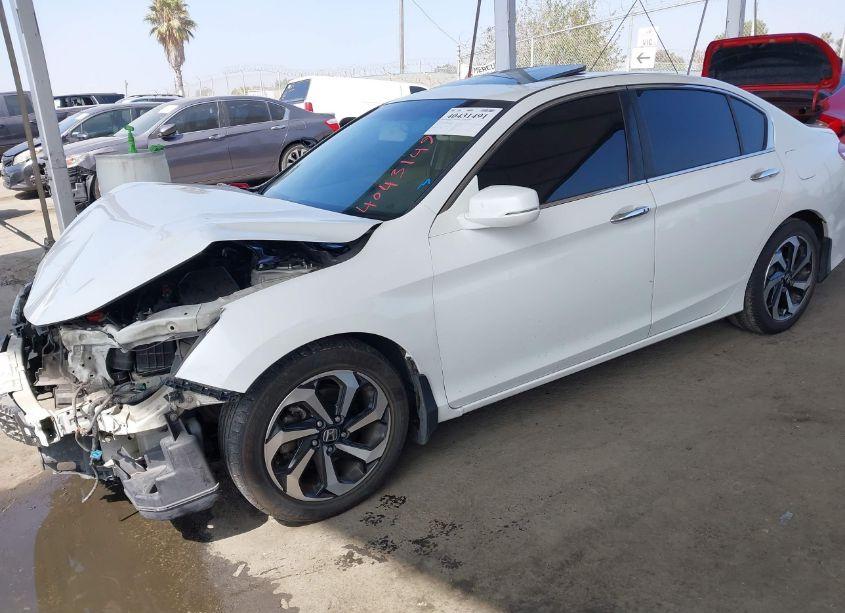 Photo 2 of 2016 Honda Accord EX-L (VIN 1HGCR2F82GA077132)