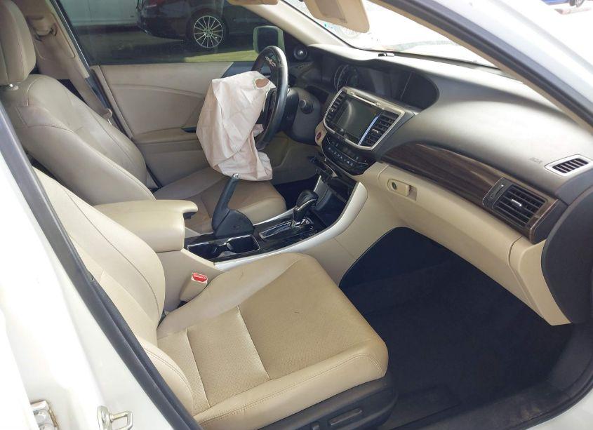 Photo 5 of 2016 Honda Accord EX-L (VIN 1HGCR2F82GA077132)