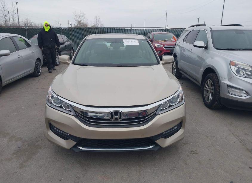 Photo 13 of 2016 Honda Accord EX-L (VIN 1HGCR2F82GA120819)