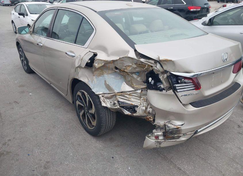 Photo 6 of 2016 Honda Accord EX-L (VIN 1HGCR2F82GA120819)