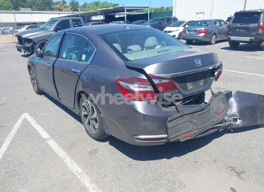 Photo 3 of 2016 Honda Accord EX-L (VIN 1HGCR2F82GA130122)