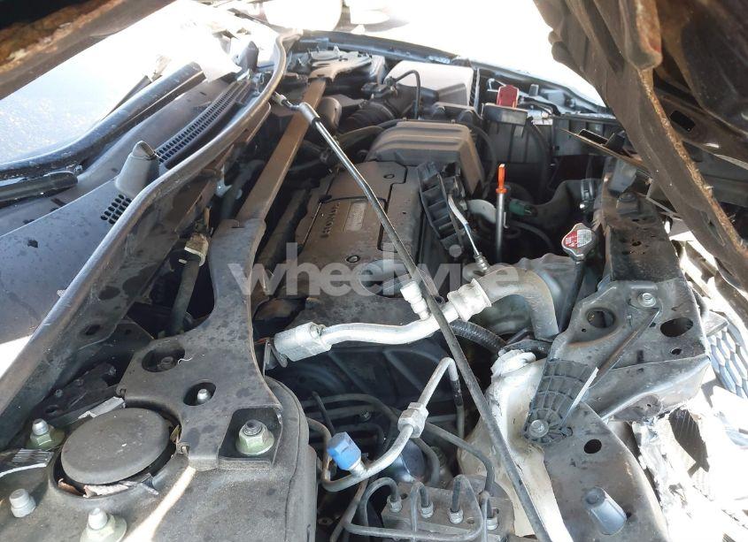 Photo 10 of 2017 Honda Accord EX-L (VIN 1HGCR2F82HA050174)