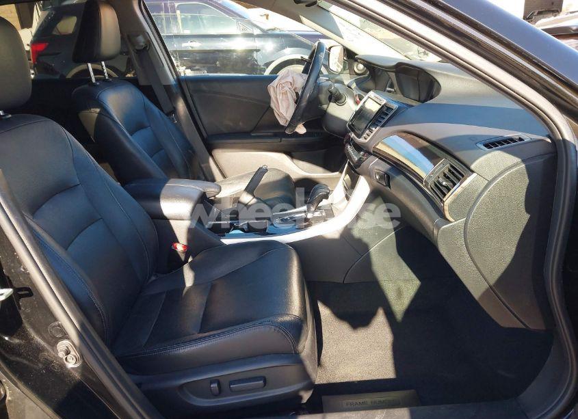 Photo 5 of 2017 Honda Accord EX-L (VIN 1HGCR2F82HA050174)