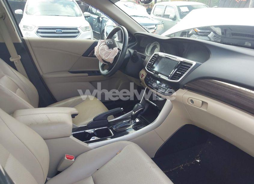 Photo 5 of 2017 Honda Accord EX-L (VIN 1HGCR2F82HA051941)