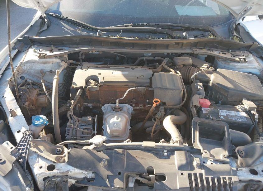 Photo 10 of 2017 Honda Accord EX-L (VIN 1HGCR2F82HA174963)