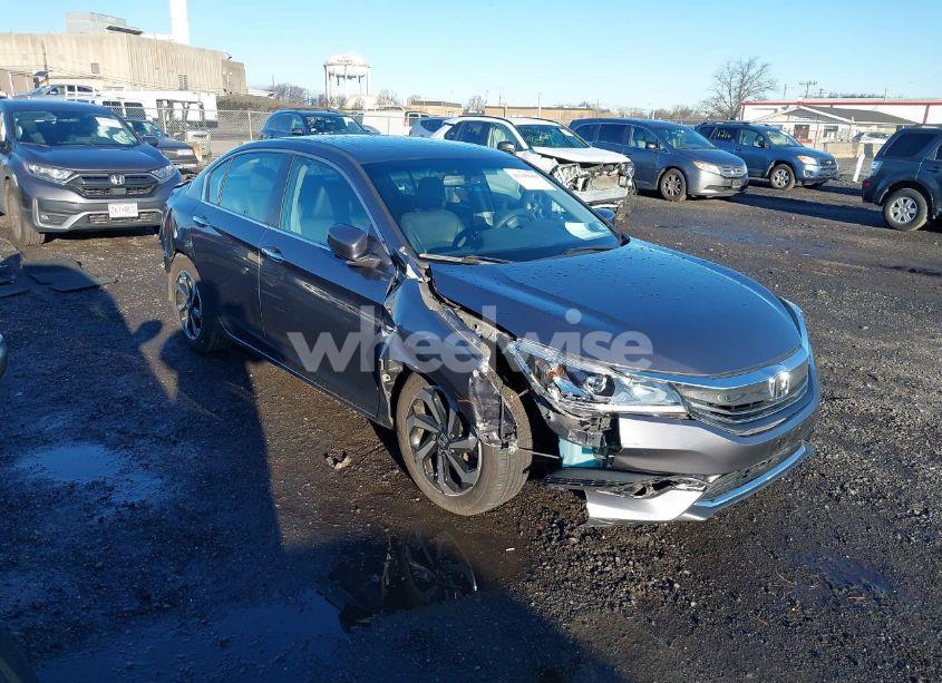 2017 Honda Accord EX-L (VIN 1HGCR2F82HA256482) main photo