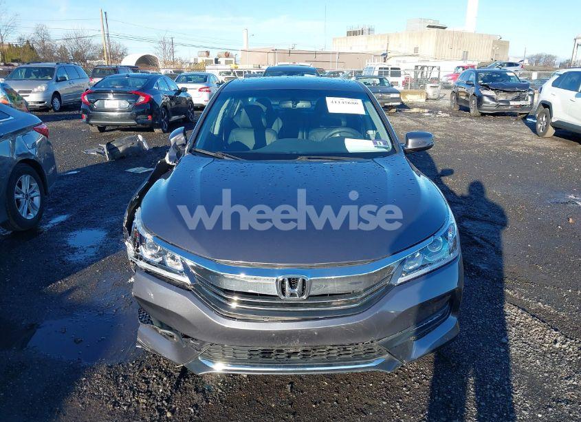 Photo 12 of 2017 Honda Accord EX-L (VIN 1HGCR2F82HA256482)