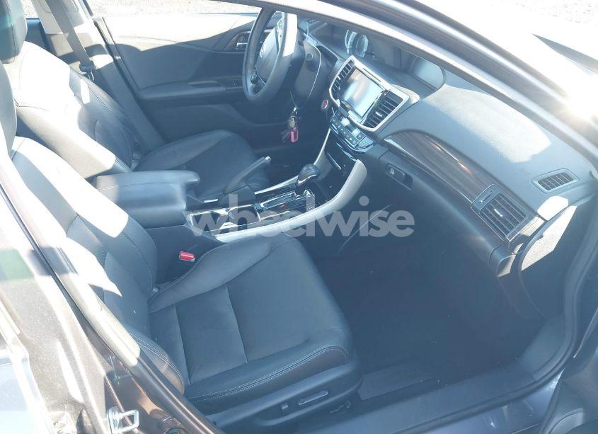 Photo 5 of 2017 Honda Accord EX-L (VIN 1HGCR2F82HA256482)