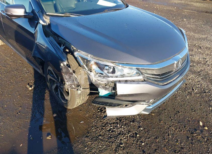 Photo 6 of 2017 Honda Accord EX-L (VIN 1HGCR2F82HA256482)