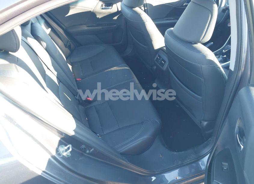 Photo 8 of 2017 Honda Accord EX-L (VIN 1HGCR2F82HA256482)