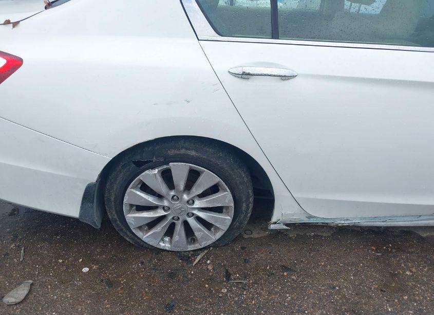 Photo 18 of 2013 Honda Accord EX-L (VIN 1HGCR2F83DA006095)