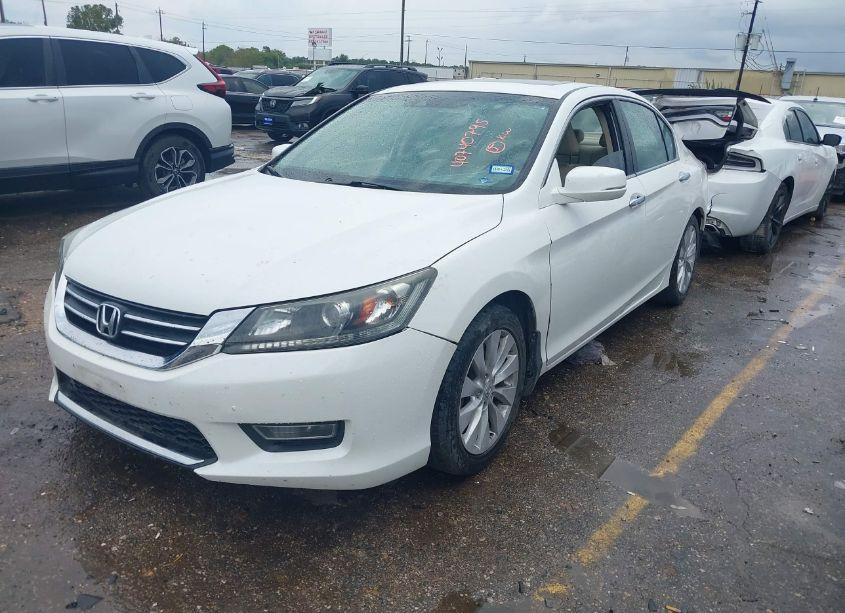 Photo 2 of 2013 Honda Accord EX-L (VIN 1HGCR2F83DA006095)
