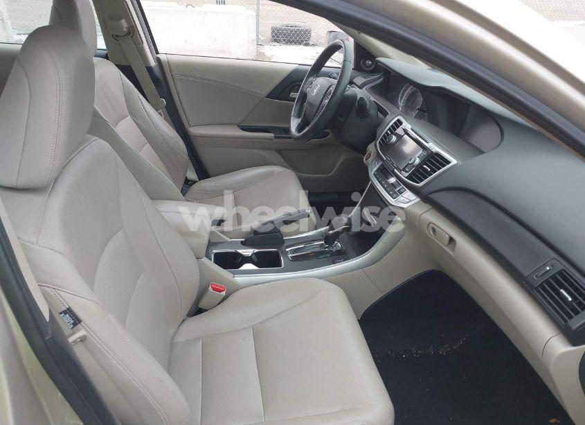 Photo 5 of 2013 Honda Accord EX-L (VIN 1HGCR2F83DA012253)