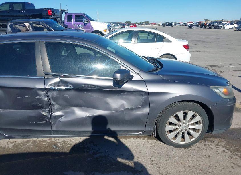 Photo 6 of 2013 Honda Accord EX-L (VIN 1HGCR2F83DA035628)