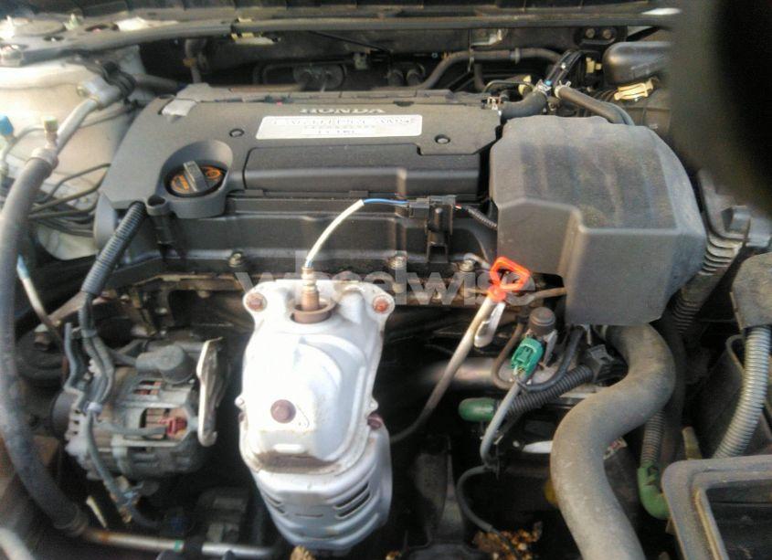 Photo 10 of 2013 Honda Accord EX-L (VIN 1HGCR2F83DA038979)