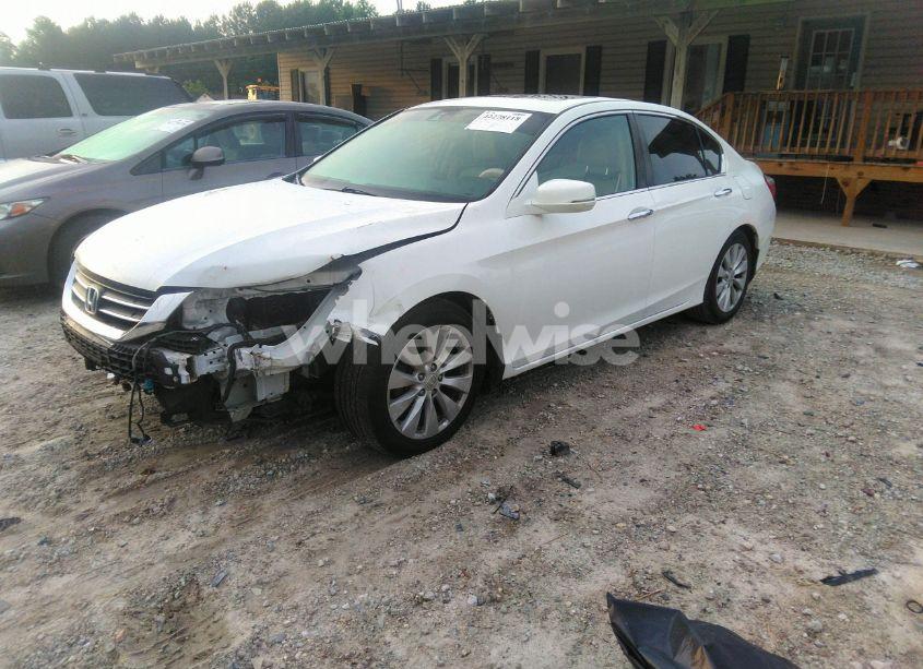 Photo 2 of 2013 Honda Accord EX-L (VIN 1HGCR2F83DA038979)