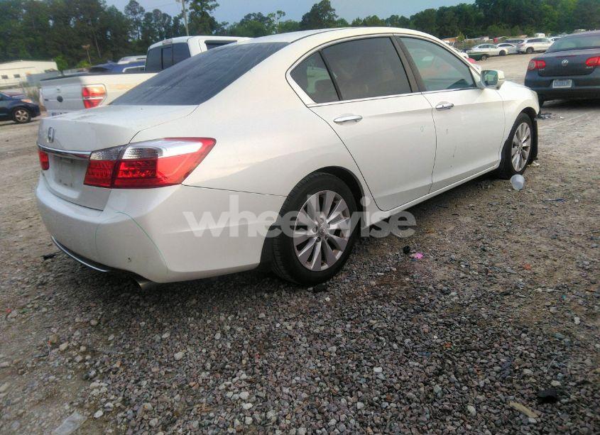 Photo 4 of 2013 Honda Accord EX-L (VIN 1HGCR2F83DA038979)