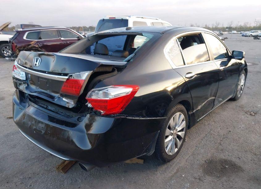 Photo 4 of 2013 Honda Accord EX-L (VIN 1HGCR2F83DA052378)