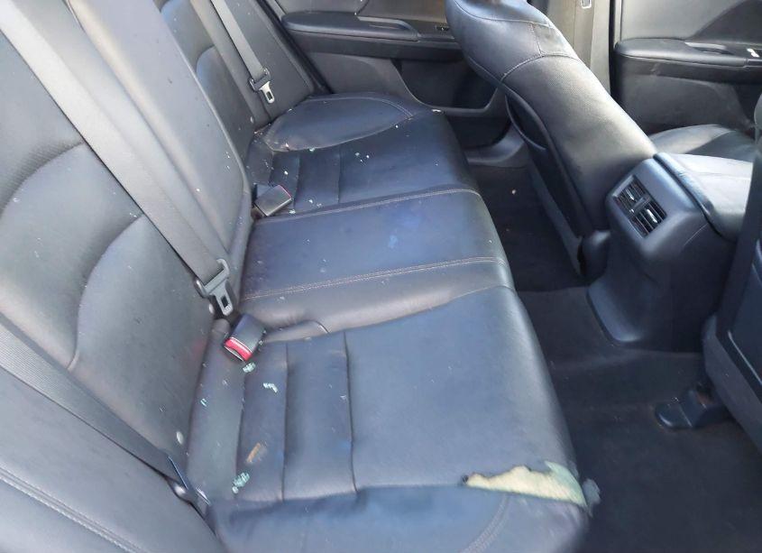 Photo 8 of 2013 Honda Accord EX-L (VIN 1HGCR2F83DA052378)