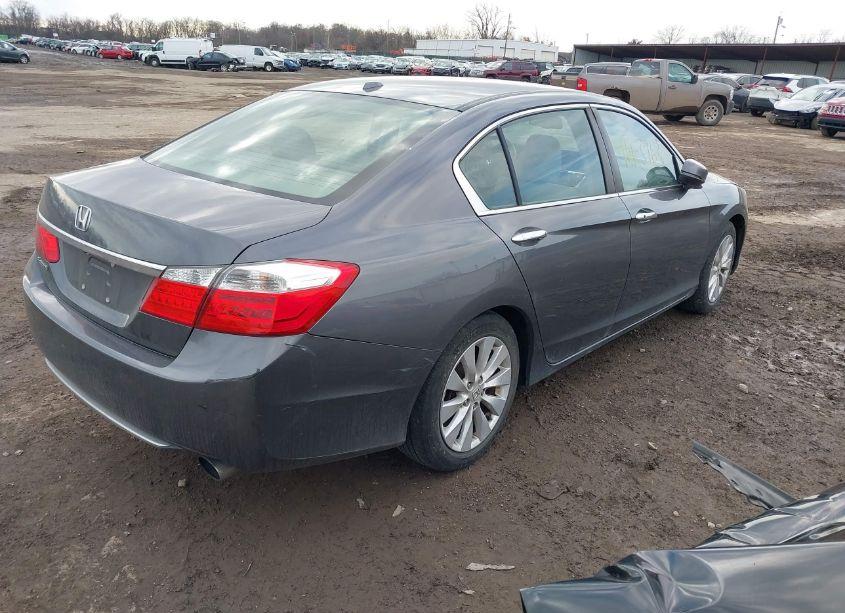 Photo 4 of 2013 Honda Accord EX-L (VIN 1HGCR2F83DA062473)