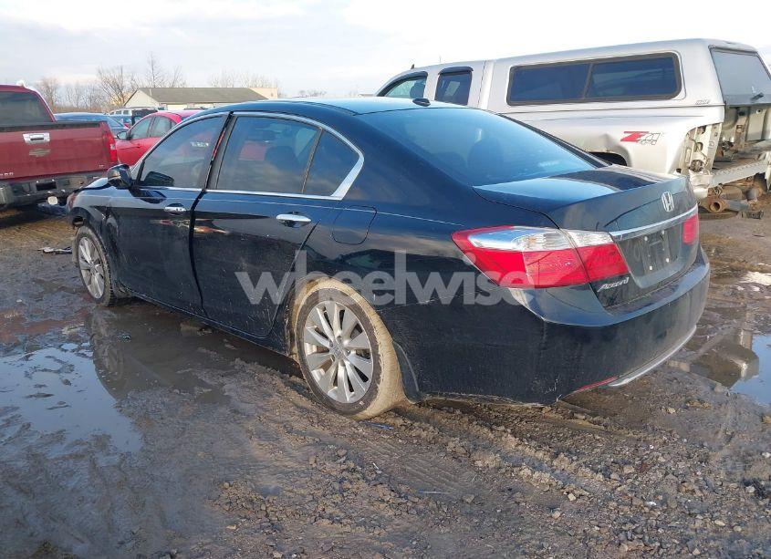 Photo 3 of 2013 Honda Accord EX-L (VIN 1HGCR2F83DA071058)