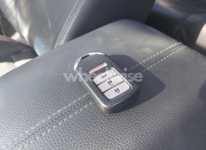 Photo 11 of 2013 Honda Accord EX-L (VIN 1HGCR2F83DA183925)