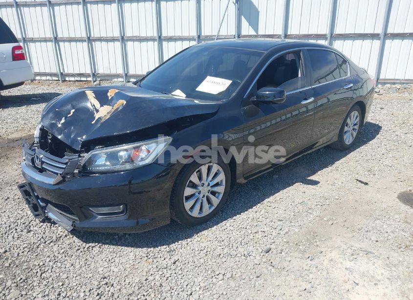 Photo 2 of 2013 Honda Accord EX-L (VIN 1HGCR2F83DA183925)