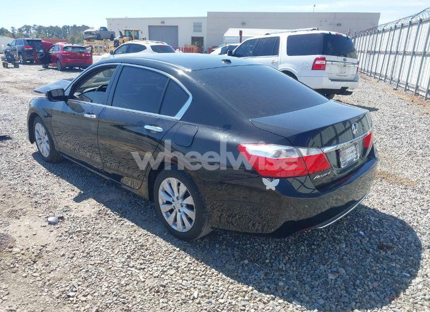 Photo 3 of 2013 Honda Accord EX-L (VIN 1HGCR2F83DA183925)