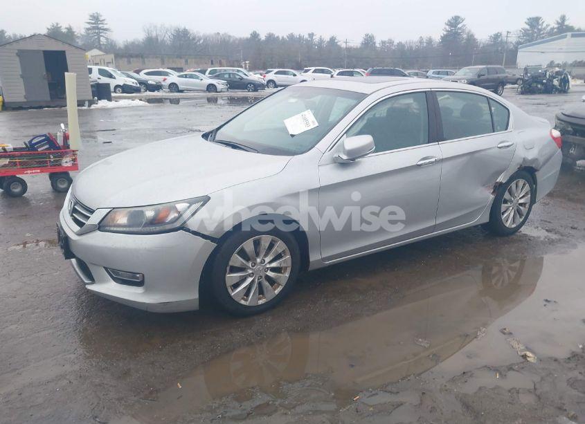 Photo 2 of 2013 Honda Accord EX-L (VIN 1HGCR2F83DA201999)