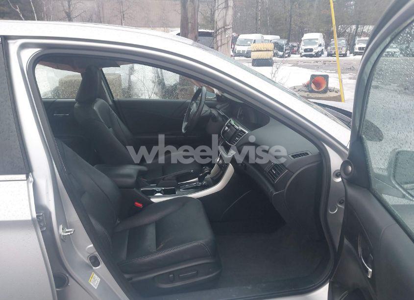 Photo 5 of 2013 Honda Accord EX-L (VIN 1HGCR2F83DA201999)