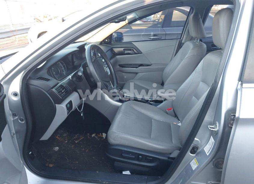 Photo 5 of 2013 Honda Accord EX-L (VIN 1HGCR2F83DA210203)