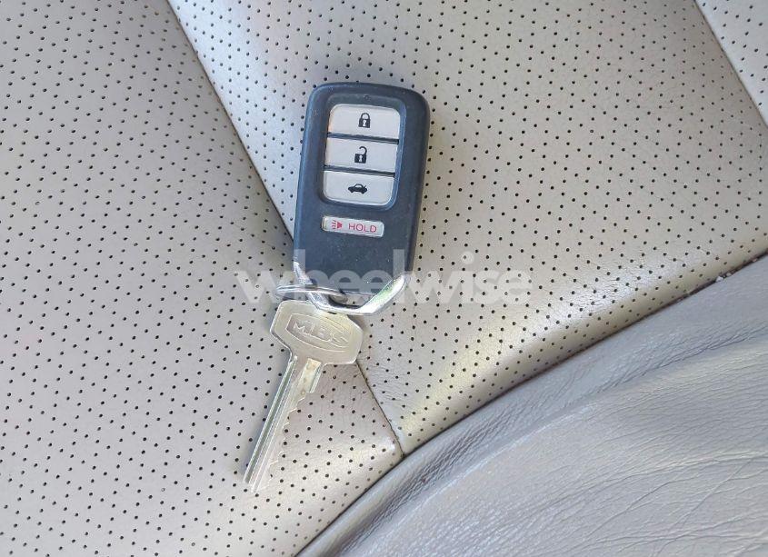 Photo 11 of 2013 Honda Accord EX-L (VIN 1HGCR2F83DA227907)