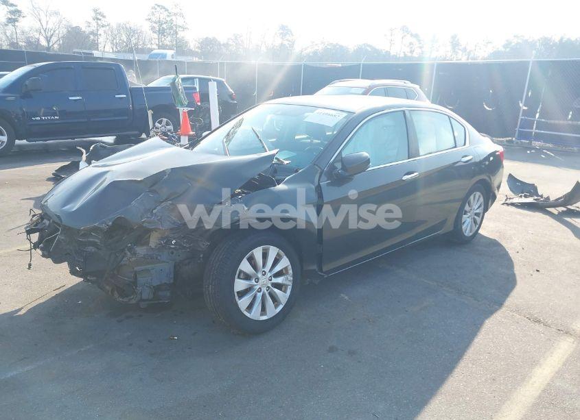 Photo 2 of 2013 Honda Accord EX-L (VIN 1HGCR2F83DA260888)
