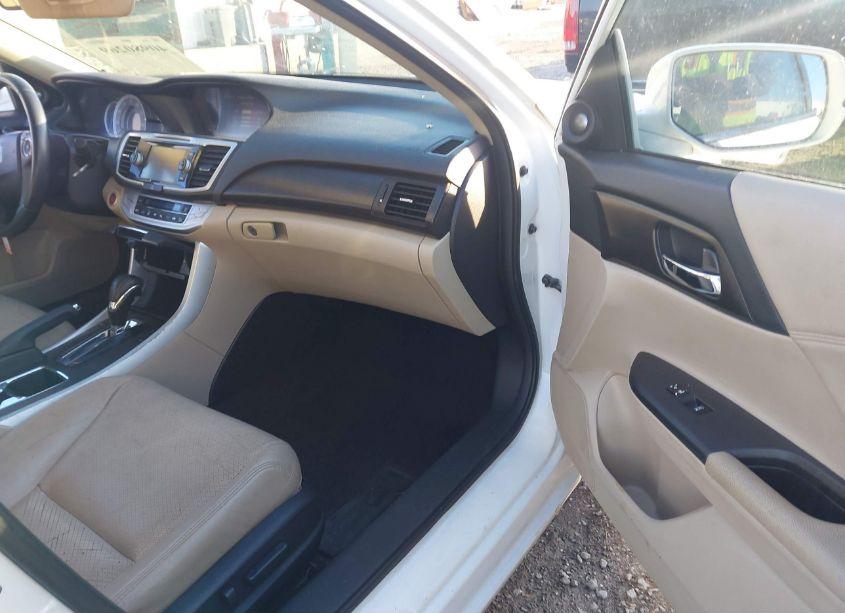 Photo 5 of 2014 Honda Accord EX-L (VIN 1HGCR2F83EA088699)