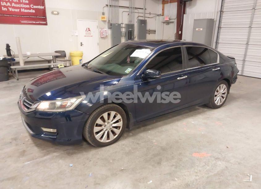 Photo 2 of 2014 Honda Accord EX-L (VIN 1HGCR2F83EA212714)