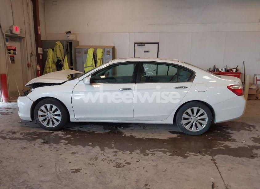 Photo 14 of 2014 Honda Accord EX-L (VIN 1HGCR2F83EA237354)