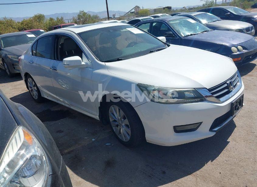 2015 Honda Accord EX-L (VIN 1HGCR2F83FA012630) main photo